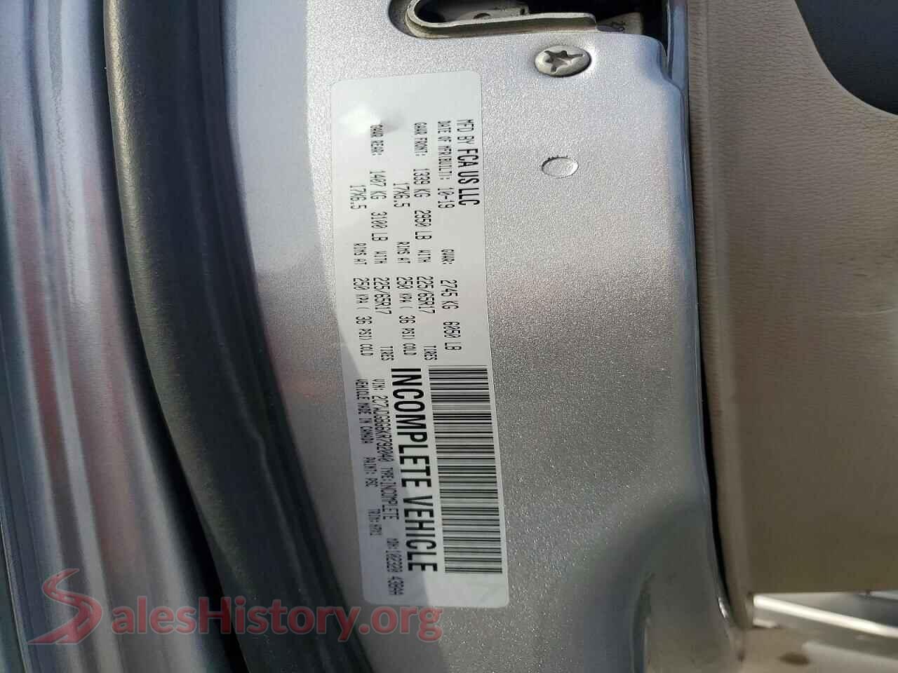 2019 DODGE CARAVAN VIN 2C7WDGBG6KR792040, damage close-up