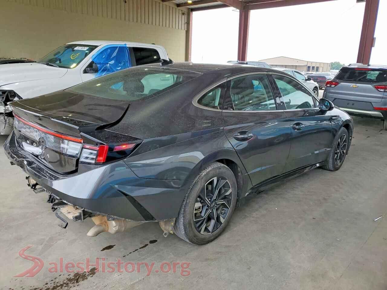 2025 HYUNDAI SONATA VIN KMHL64JA8SA461949, right side view