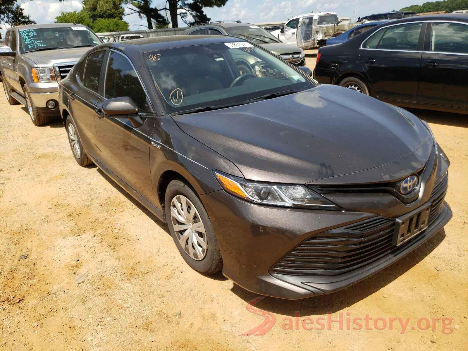 4T1B31HK8JU500585 2018 TOYOTA CAMRY