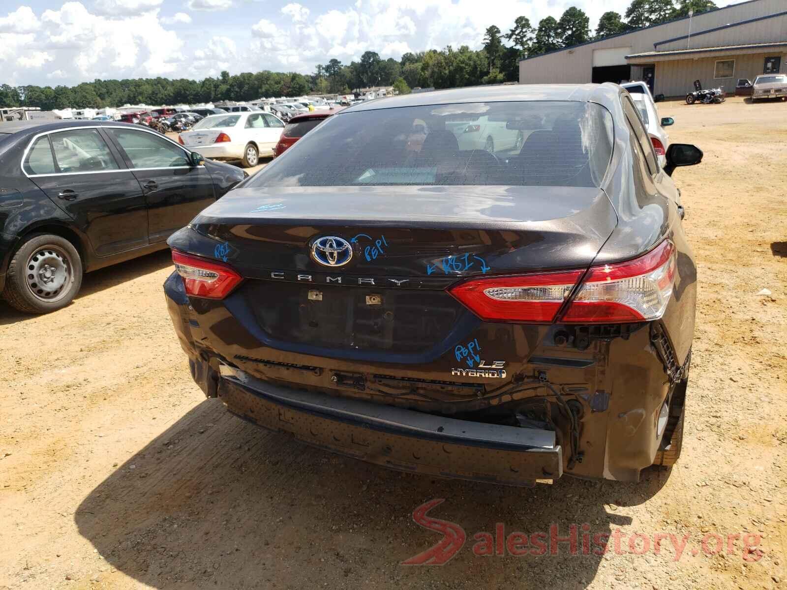 4T1B31HK8JU500585 2018 TOYOTA CAMRY