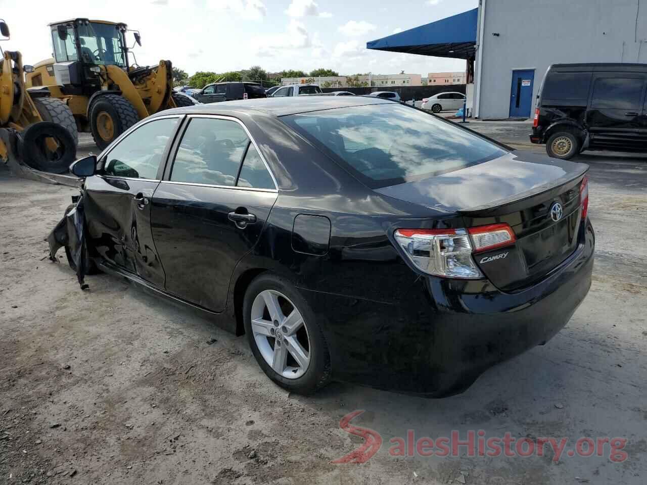 4T1BF1FK7EU334575 2014 TOYOTA CAMRY