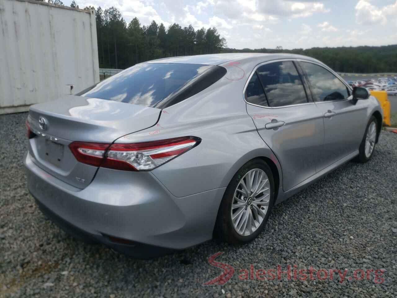 4T1B11HK8JU522981 2018 TOYOTA CAMRY