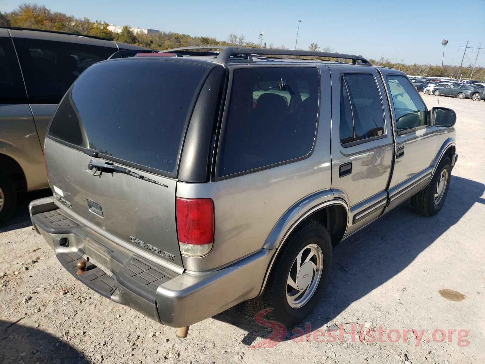 1GNDT13W112168712 2001 CHEVROLET BLAZER