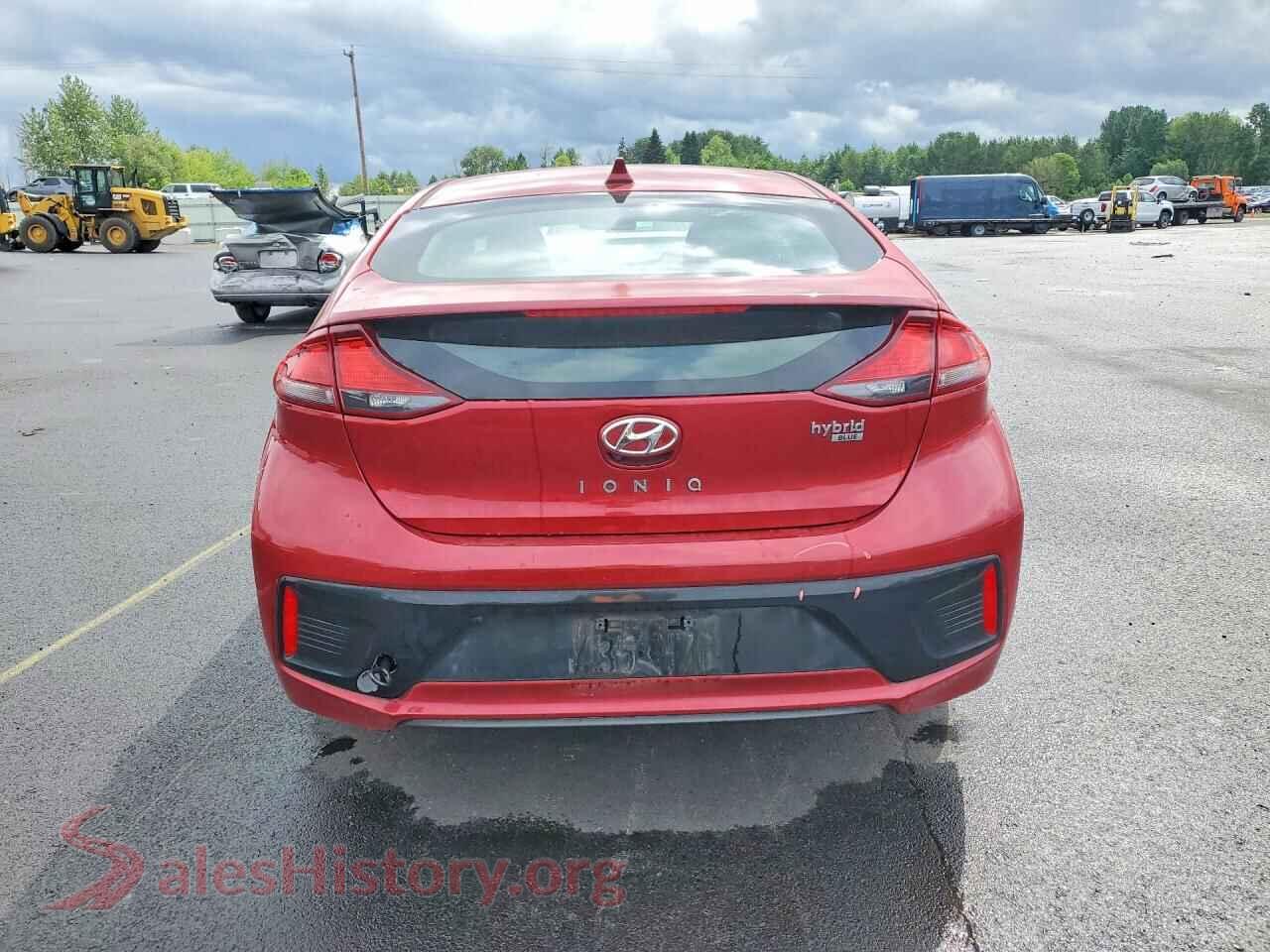 2019 HYUNDAI IONIQ VIN KMHC65LC0KU170574, left side view