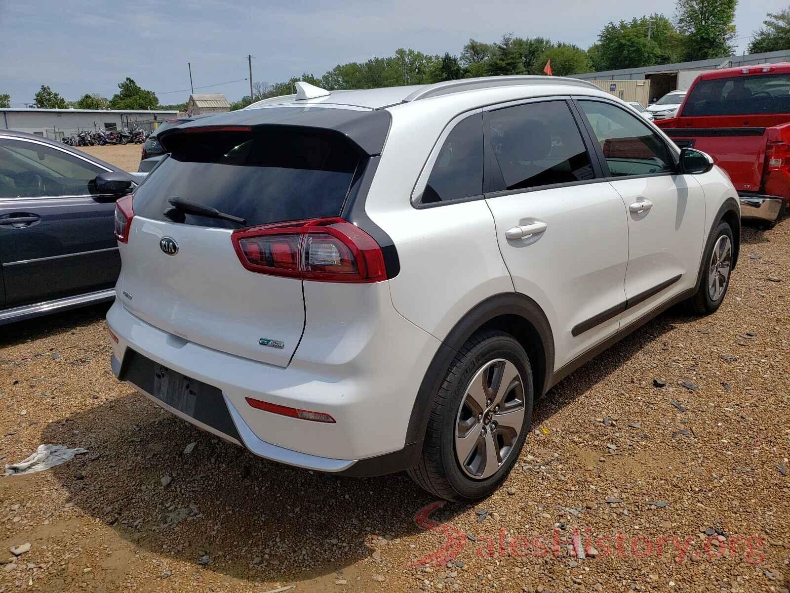 KNDCB3LC4K5256520 2019 KIA NIRO