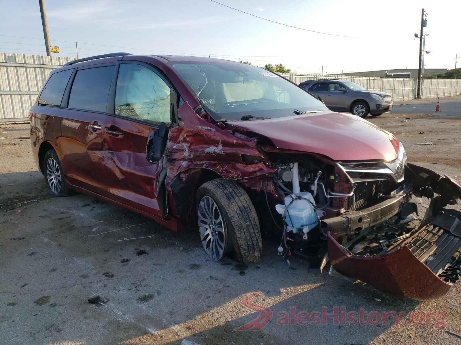 5TDYZ3DC3JS940225 2018 TOYOTA SIENNA