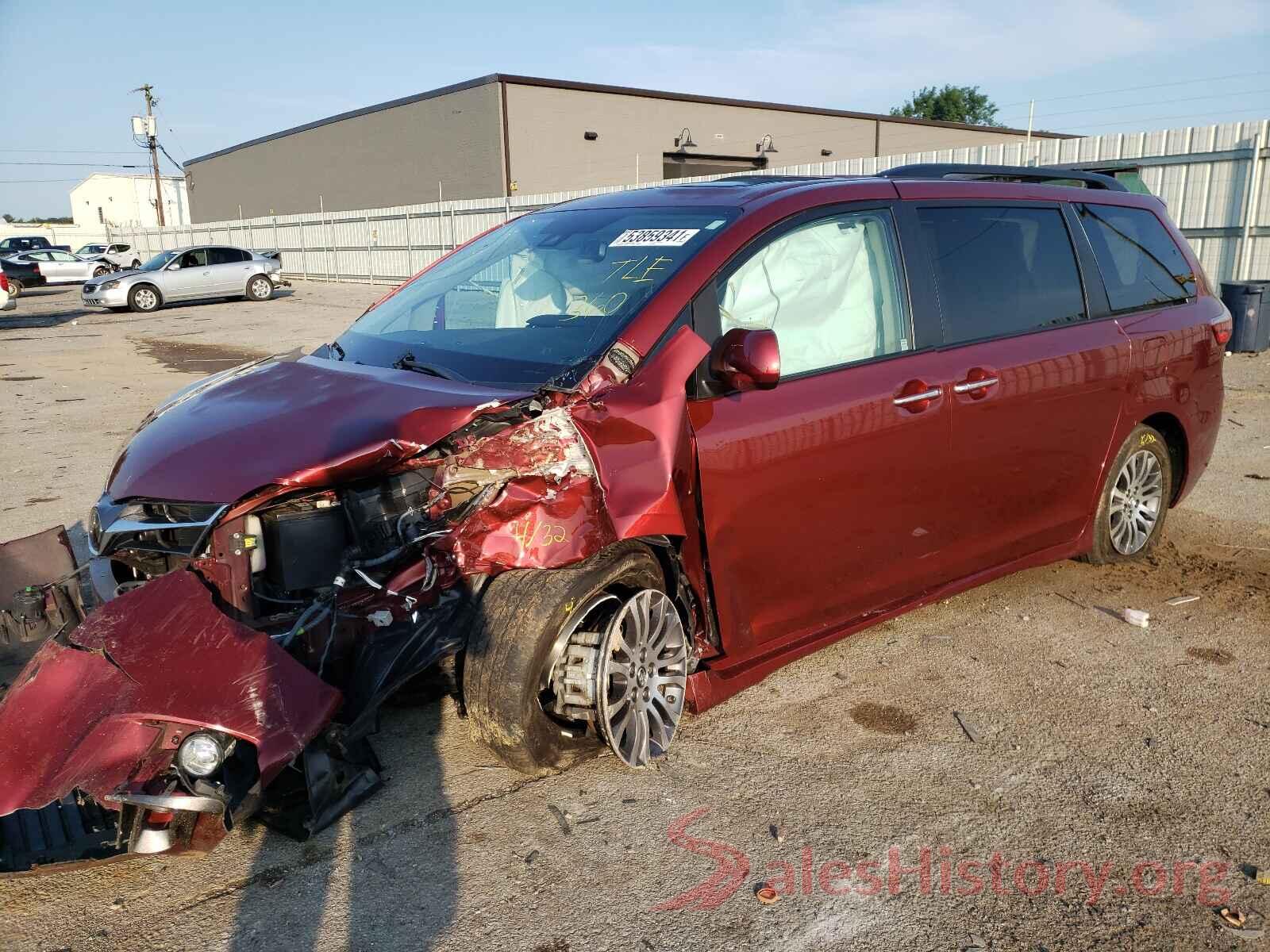 5TDYZ3DC3JS940225 2018 TOYOTA SIENNA