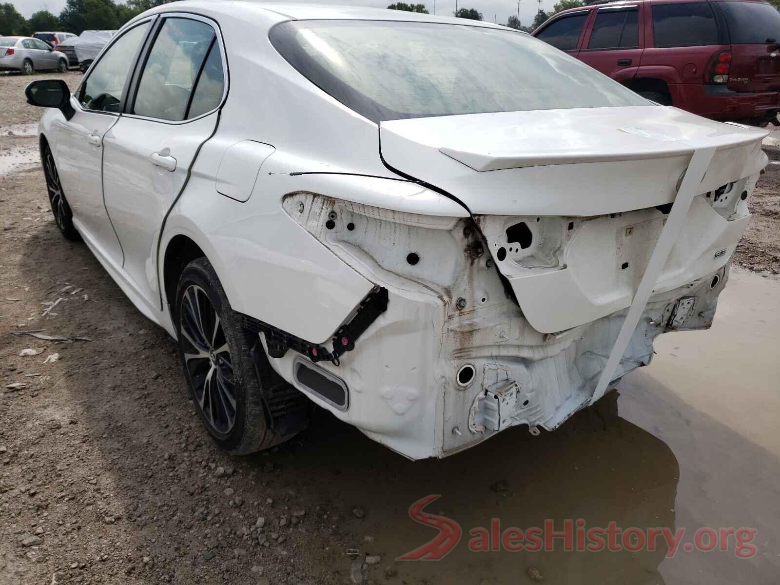 JTNB11HK8J3008618 2018 TOYOTA CAMRY