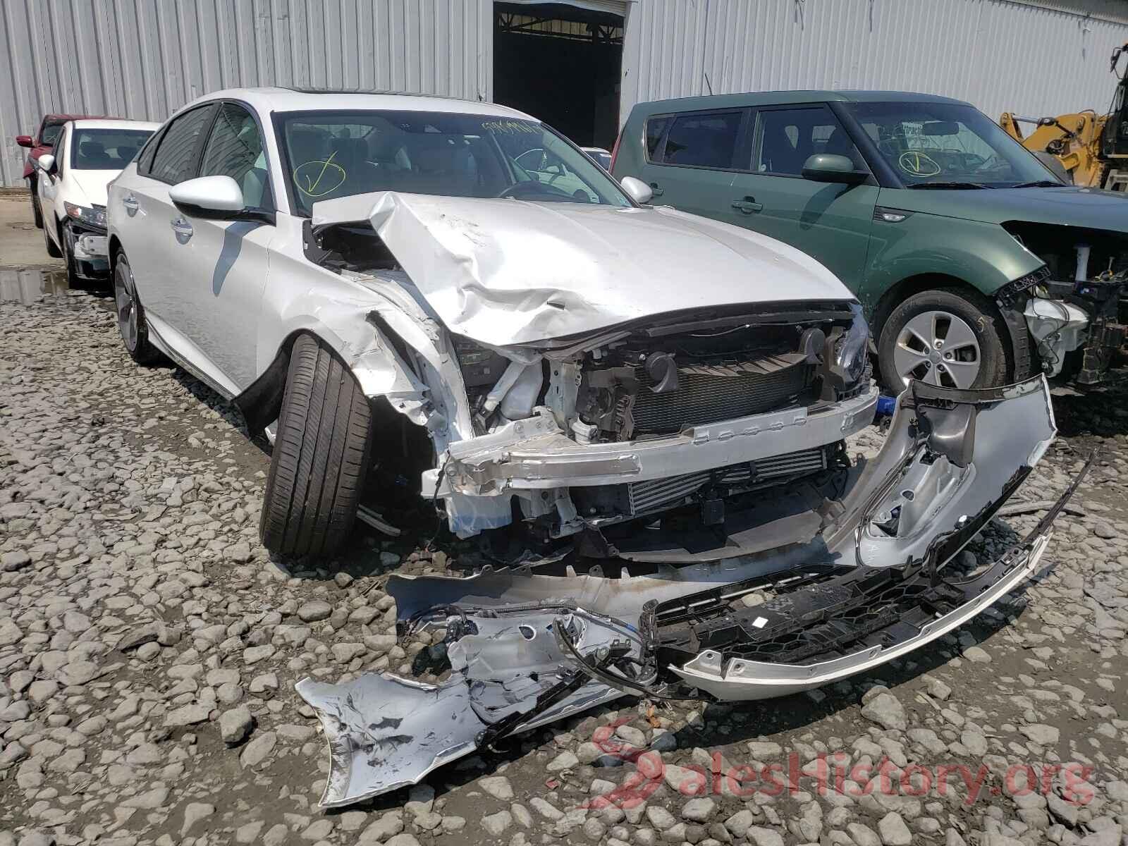 1HGCV2F97JA009744 2018 HONDA ACCORD