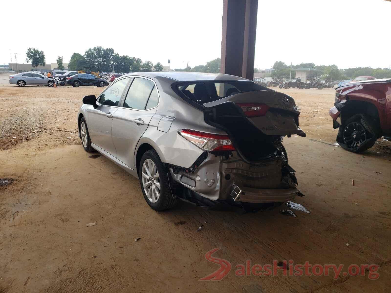 4T1B11HK5JU083285 2018 TOYOTA CAMRY