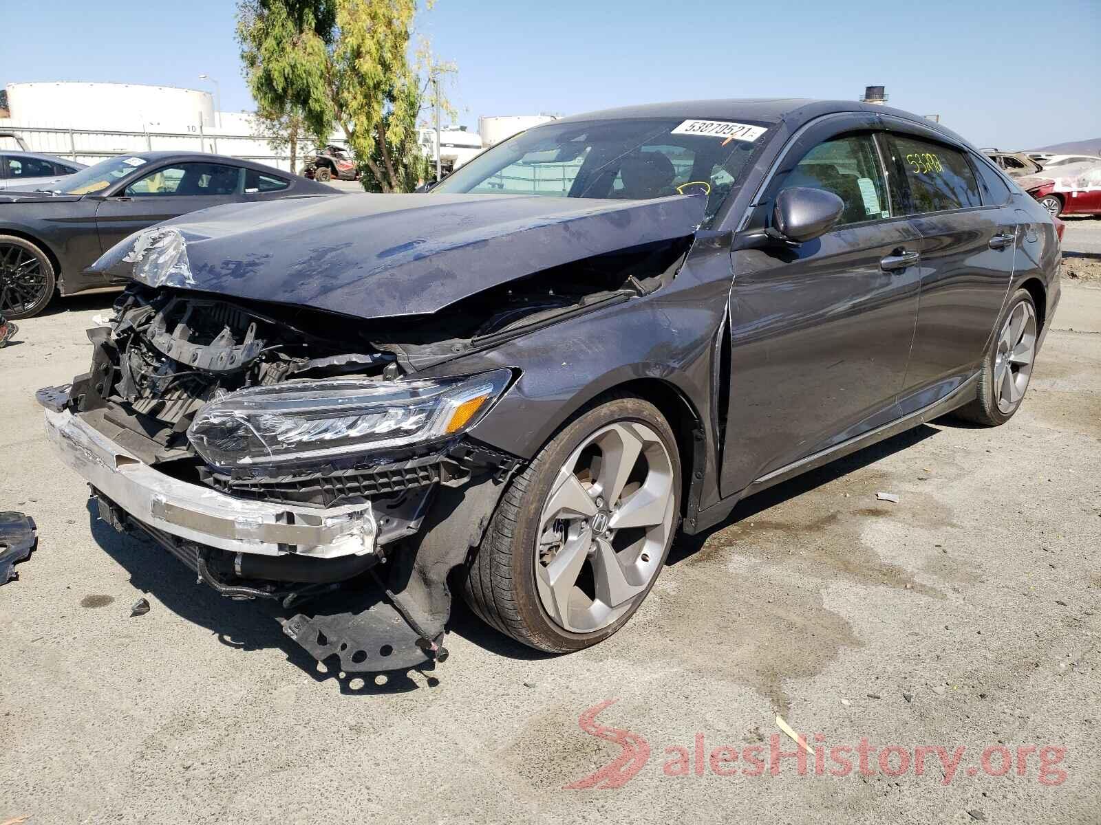 1HGCV2F96JA006026 2018 HONDA ACCORD