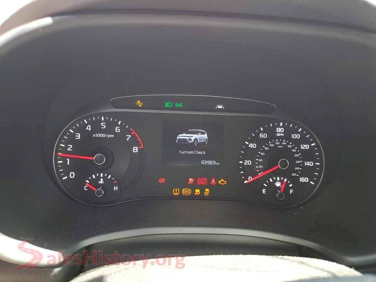 2021 KIA SOUL VIN KNDJ33AU2M7133385, interior center console