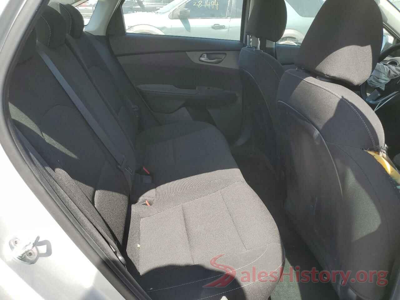 3KPF24AD2KE060160 2019 KIA FORTE