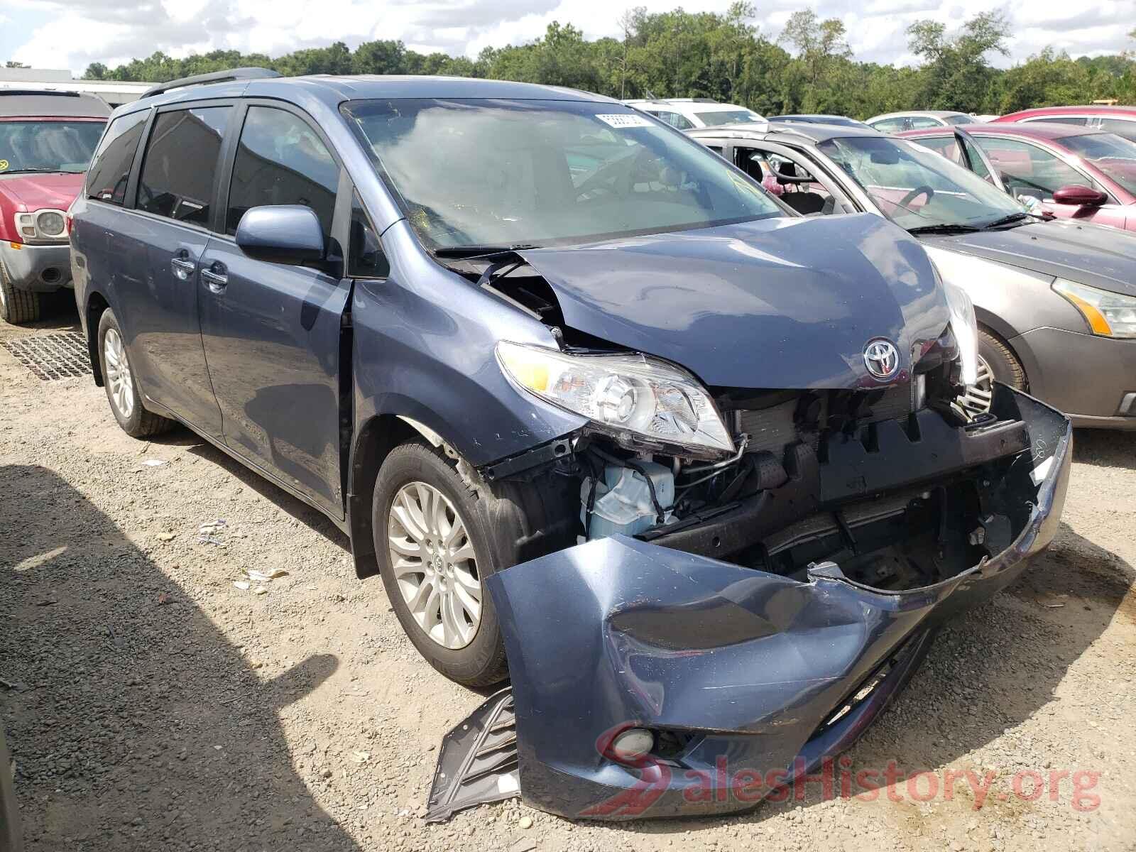 5TDYZ3DC1HS773812 2017 TOYOTA SIENNA