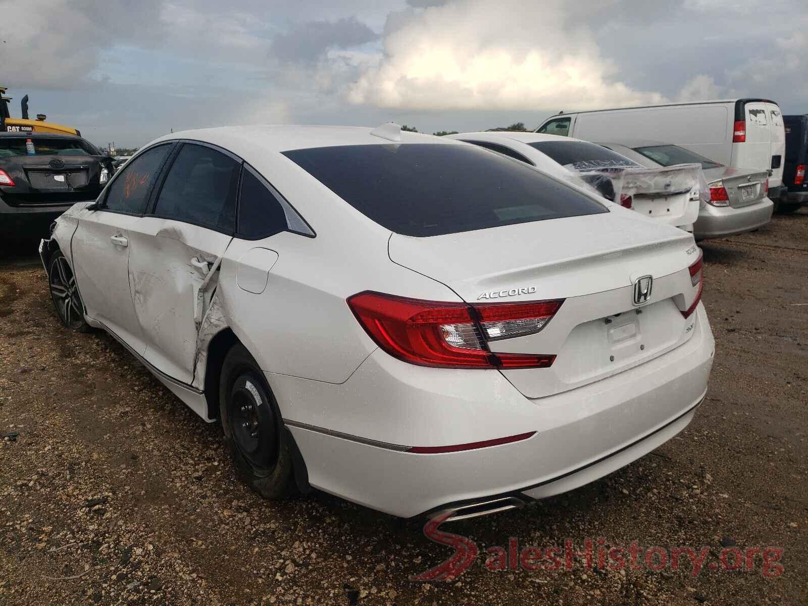 1HGCV2F52JA001788 2018 HONDA ACCORD