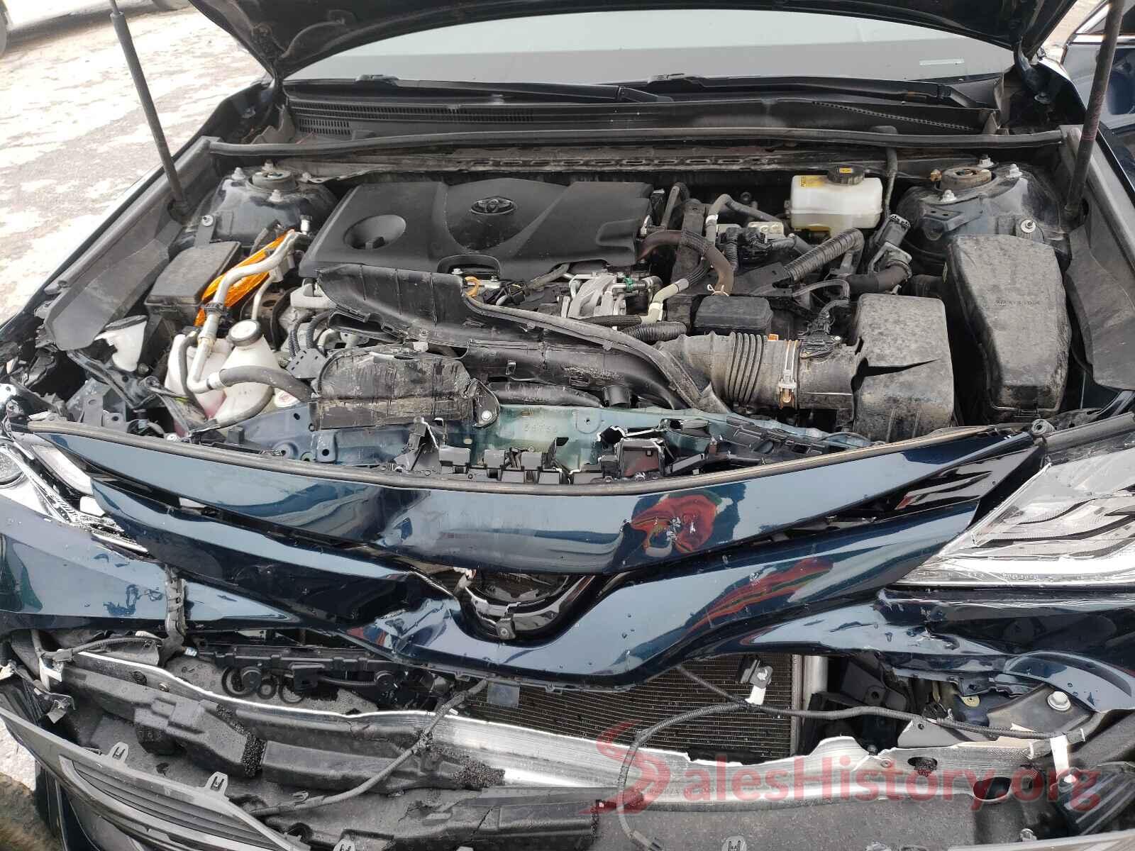 4T1B21HK1JU500625 2018 TOYOTA CAMRY