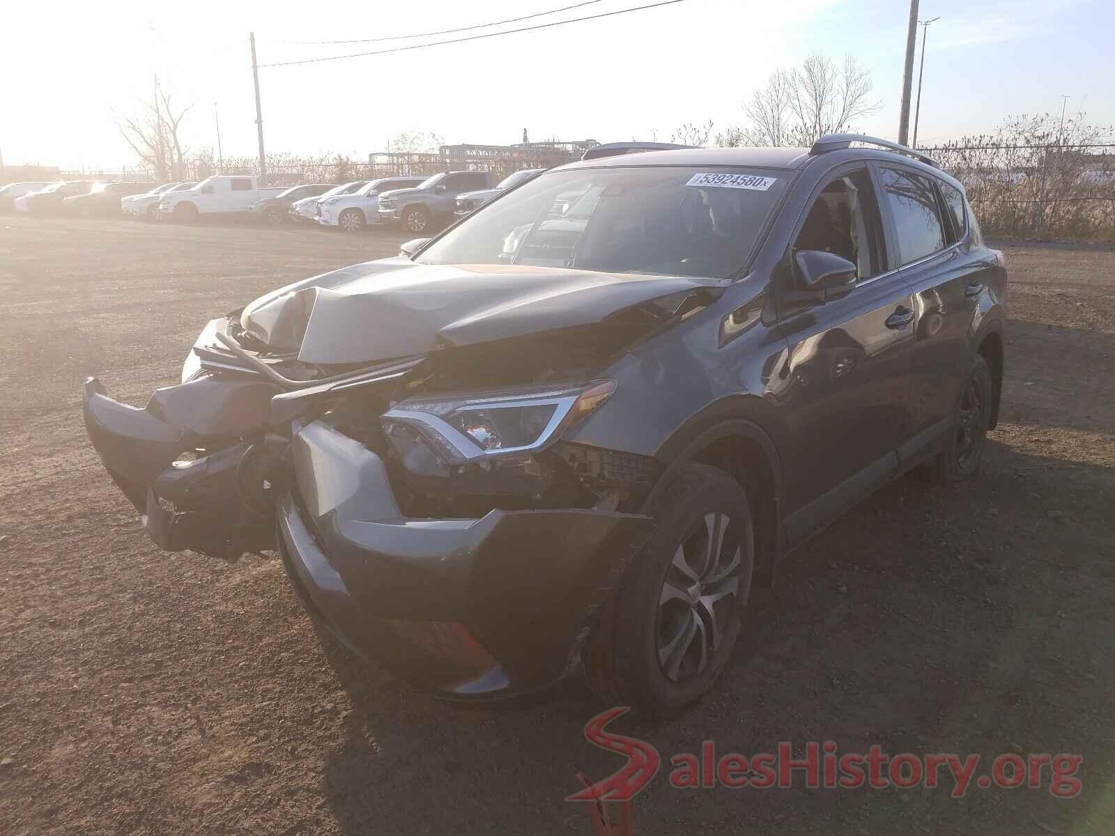 2T3BFREV9JW696077 2018 TOYOTA RAV4