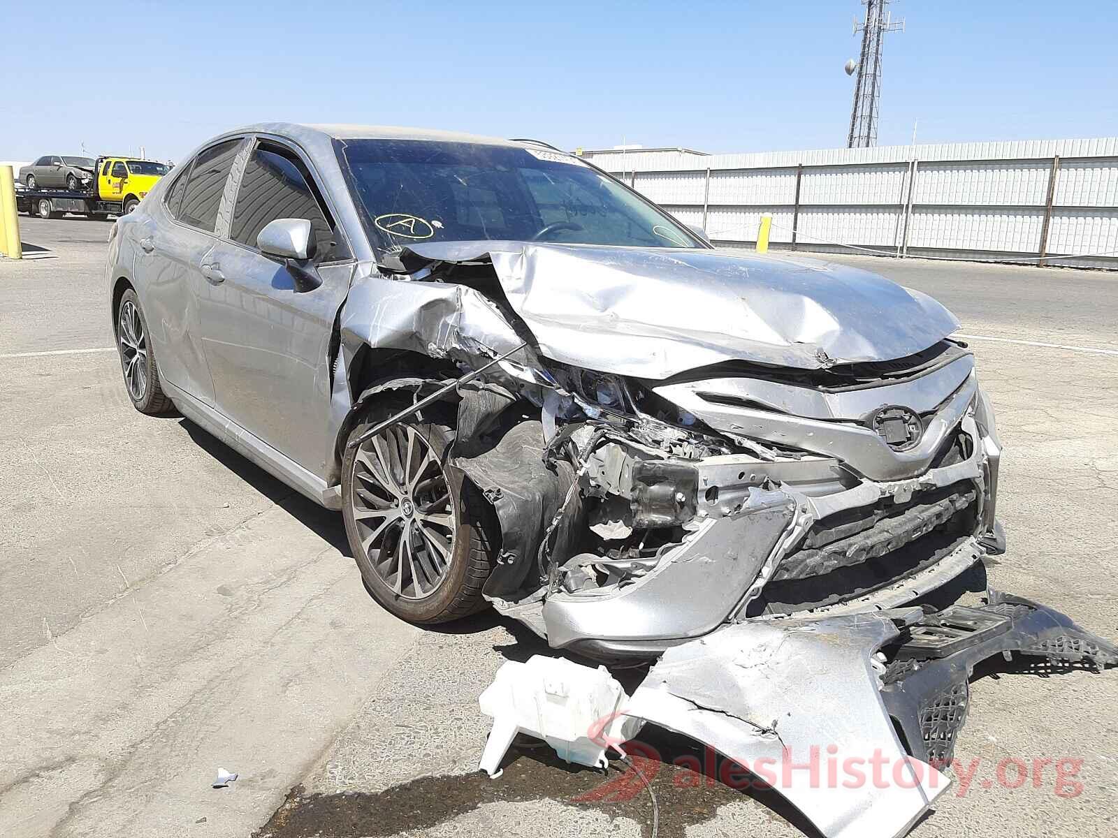 4T1B11HK3KU760738 2019 TOYOTA CAMRY