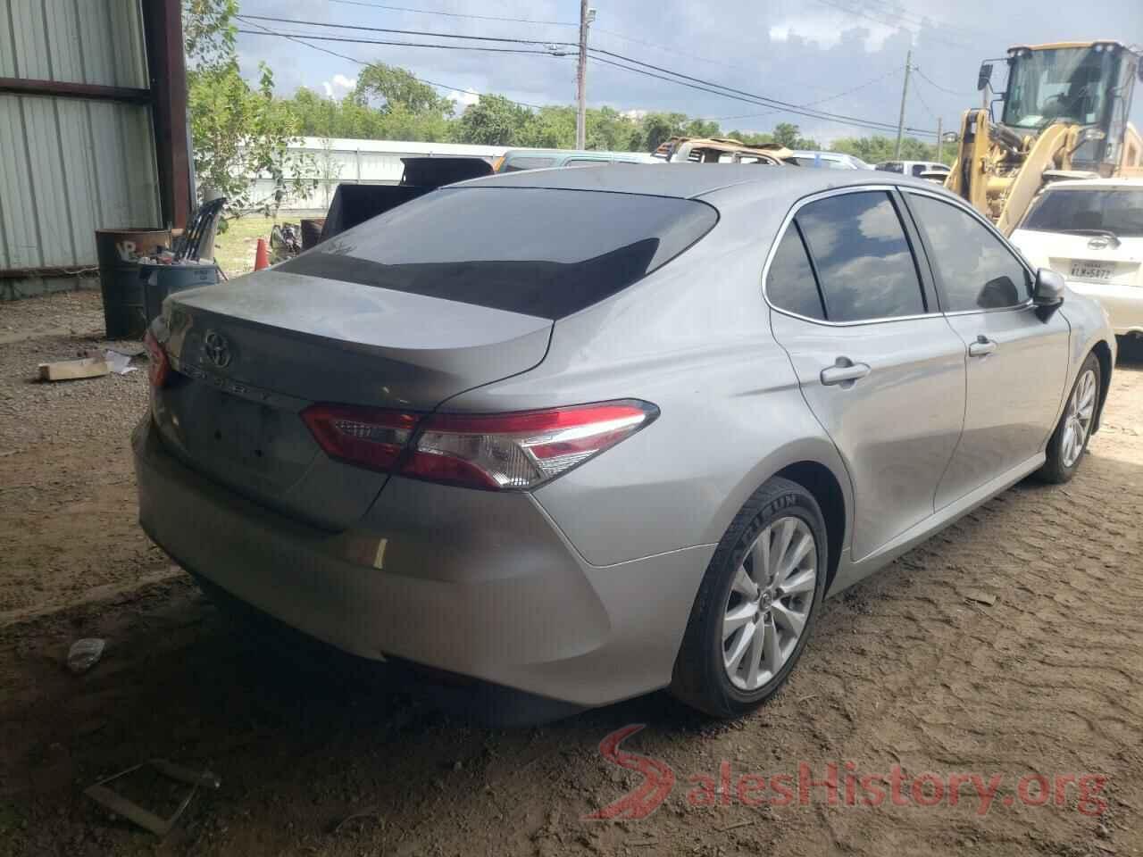 4T1B11HK2JU093465 2018 TOYOTA CAMRY