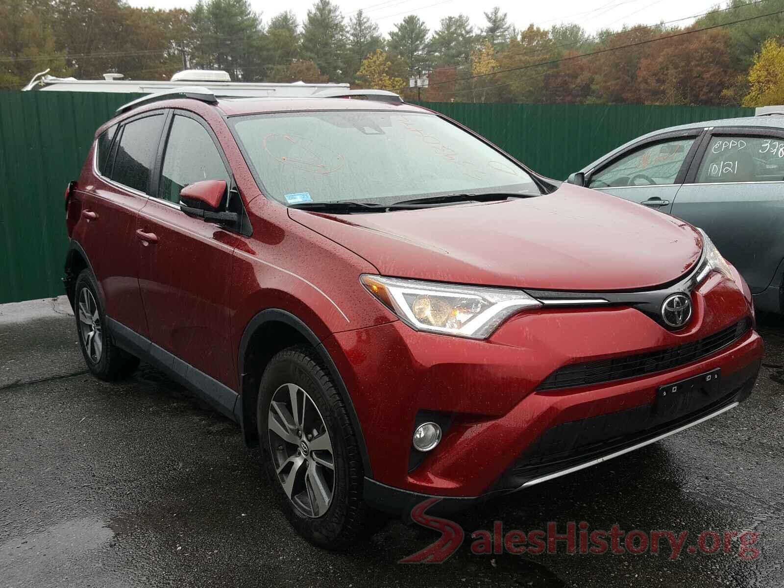 2T3RFREV7JW749891 2018 TOYOTA RAV4