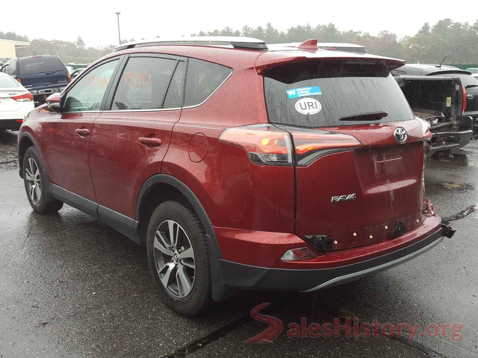 2T3RFREV7JW749891 2018 TOYOTA RAV4