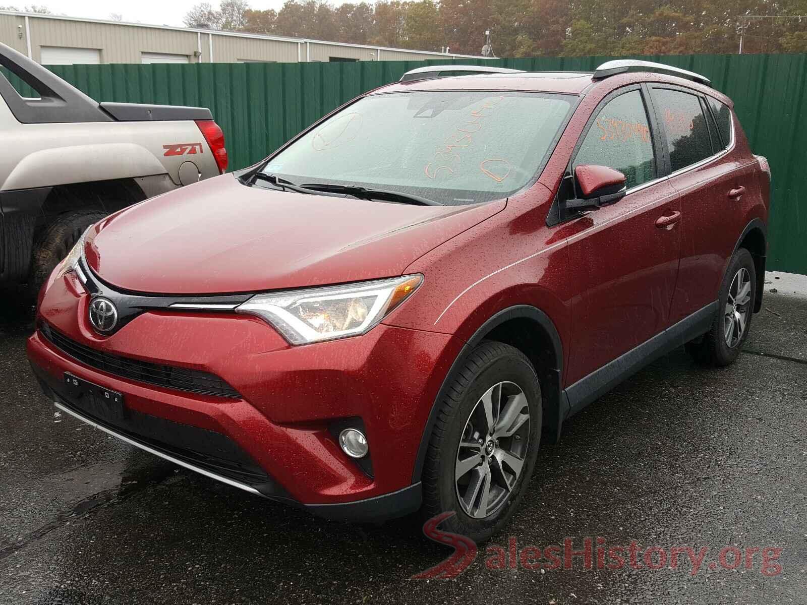 2T3RFREV7JW749891 2018 TOYOTA RAV4