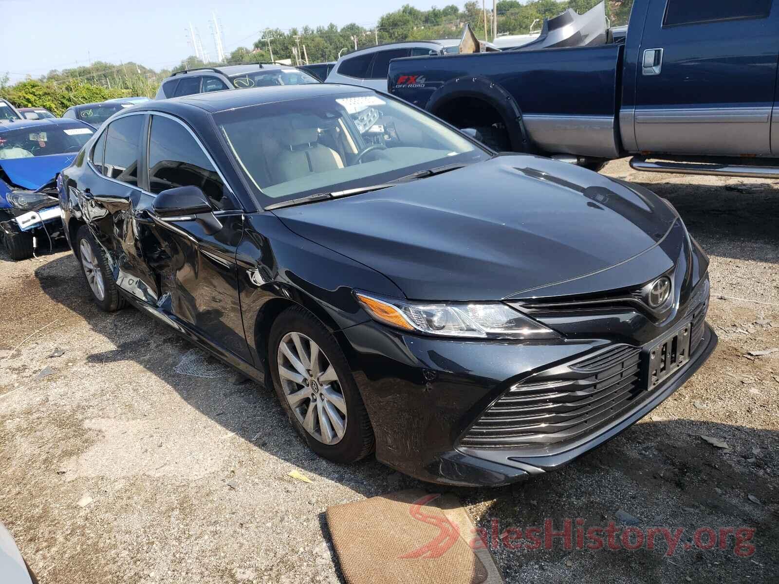 JTNB11HK9J3000589 2018 TOYOTA CAMRY