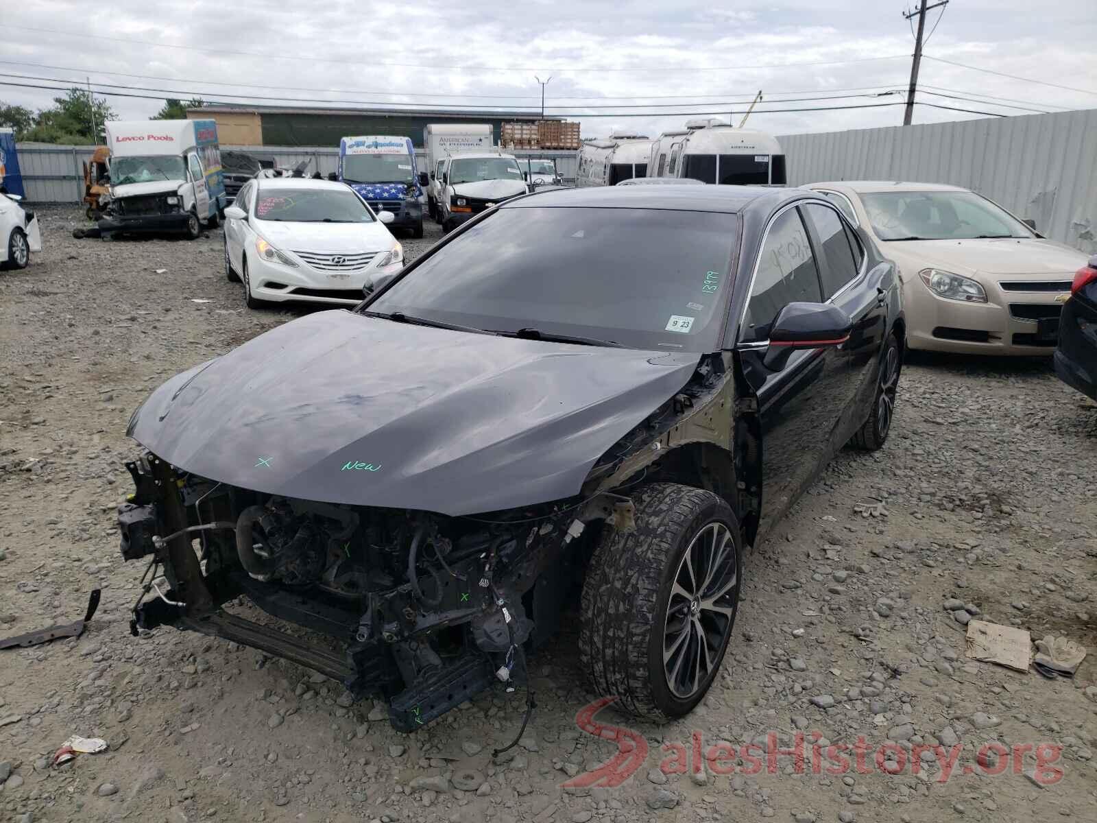 4T1B11HK8JU072507 2018 TOYOTA CAMRY