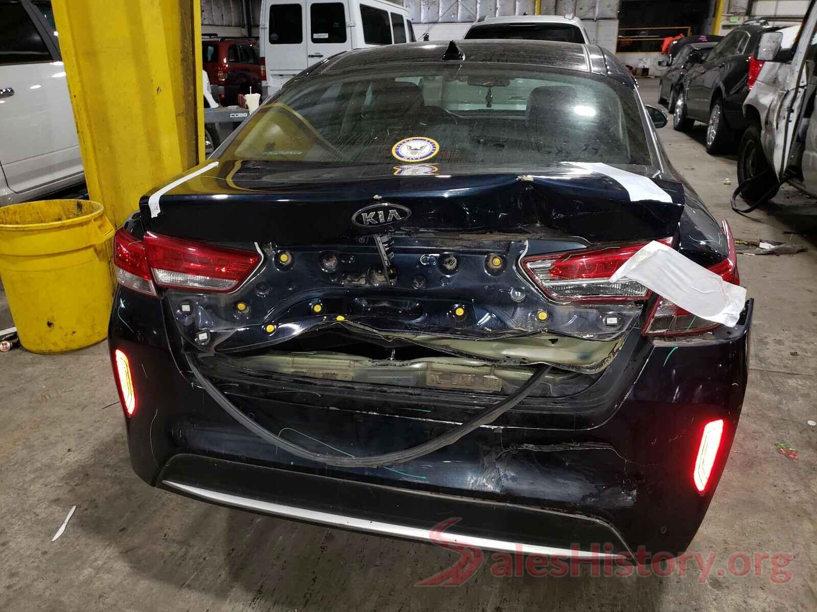 KNAGU4LC1H5006630 2017 KIA OPTIMA