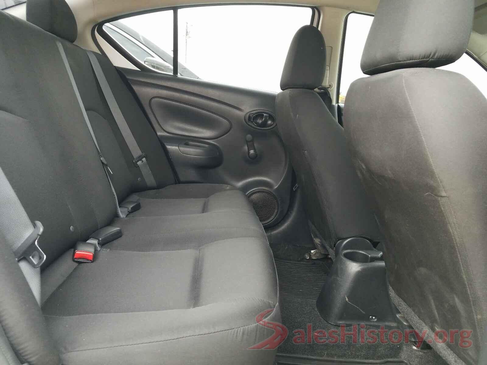 3N1CN7AP4KL831125 2019 NISSAN VERSA