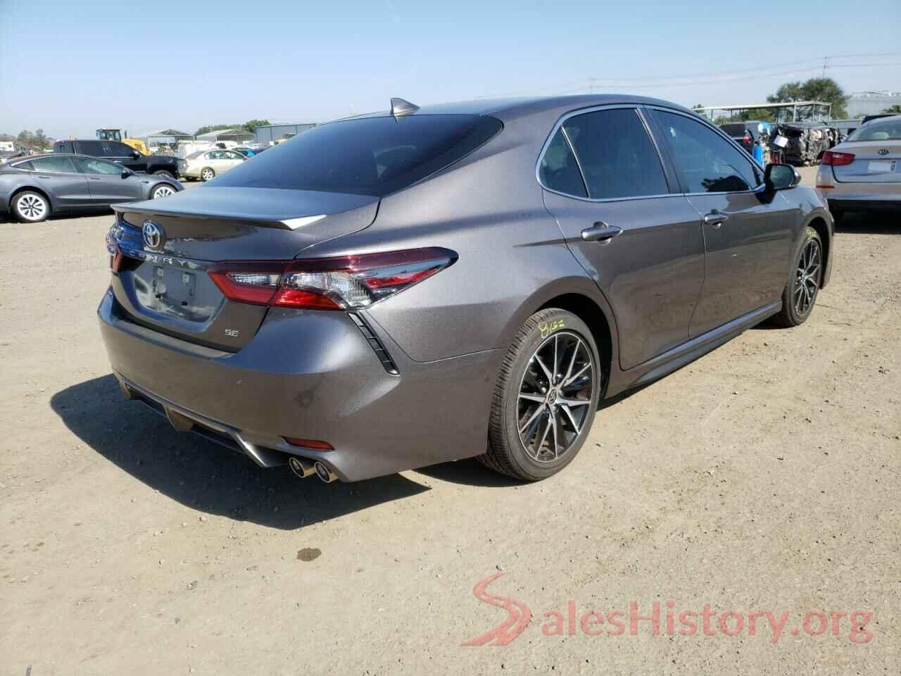 4T1T11AK0NU651897 2022 TOYOTA CAMRY