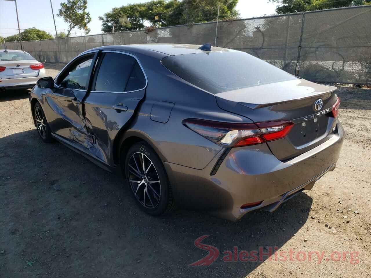 4T1T11AK0NU651897 2022 TOYOTA CAMRY