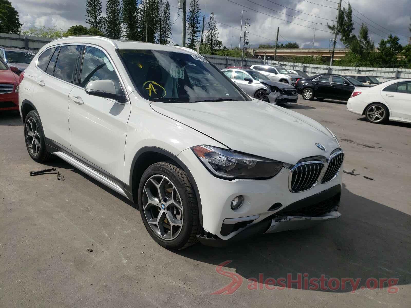 WBXHU7C57K5N42728 2019 BMW X1