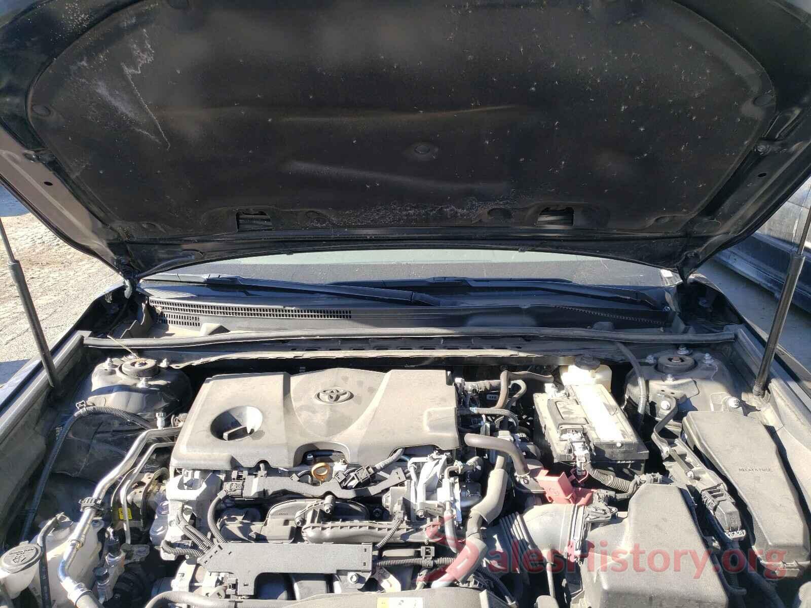 4T1B11HK2JU655722 2018 TOYOTA CAMRY