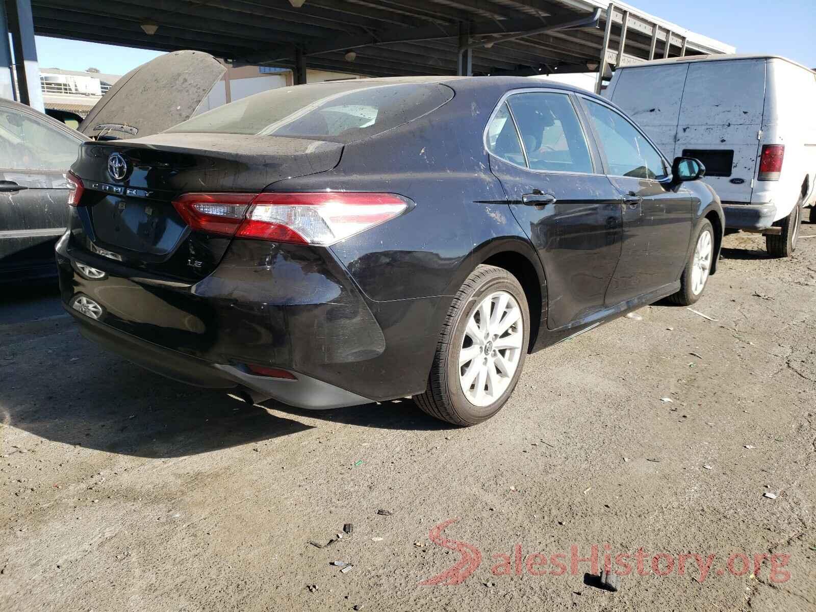 4T1B11HK2JU655722 2018 TOYOTA CAMRY