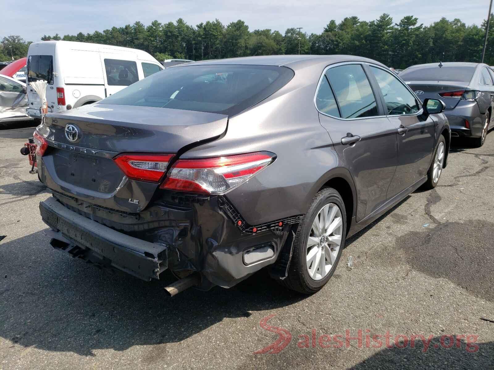 4T1B11HK2JU096883 2018 TOYOTA CAMRY