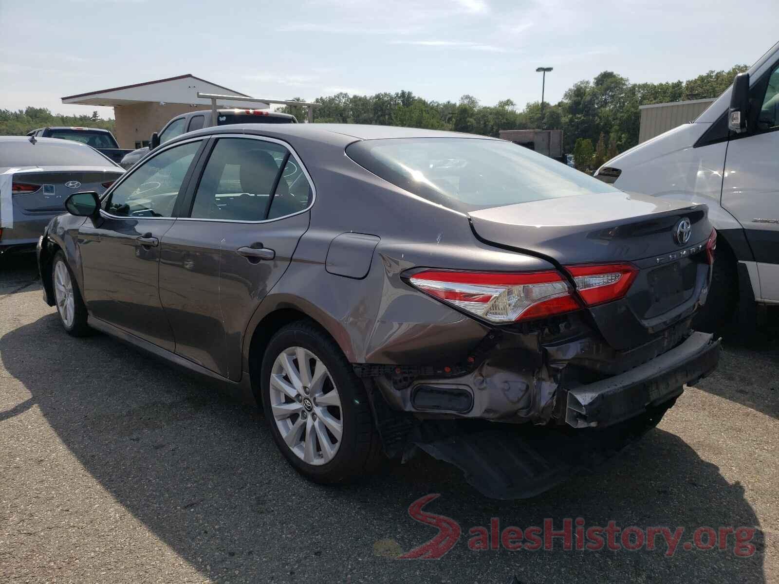 4T1B11HK2JU096883 2018 TOYOTA CAMRY