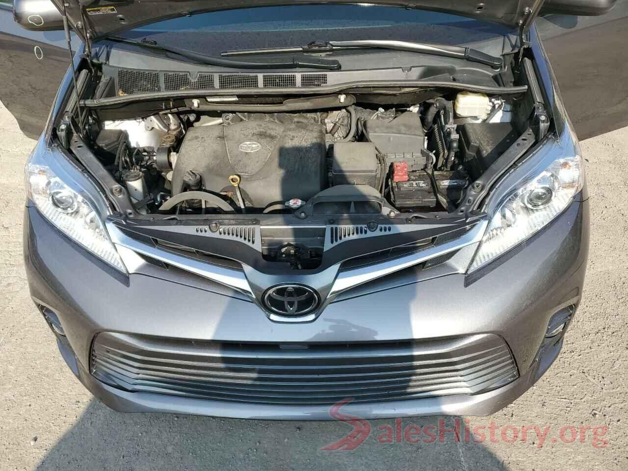 5TDYZ3DC0JS955524 2018 TOYOTA SIENNA