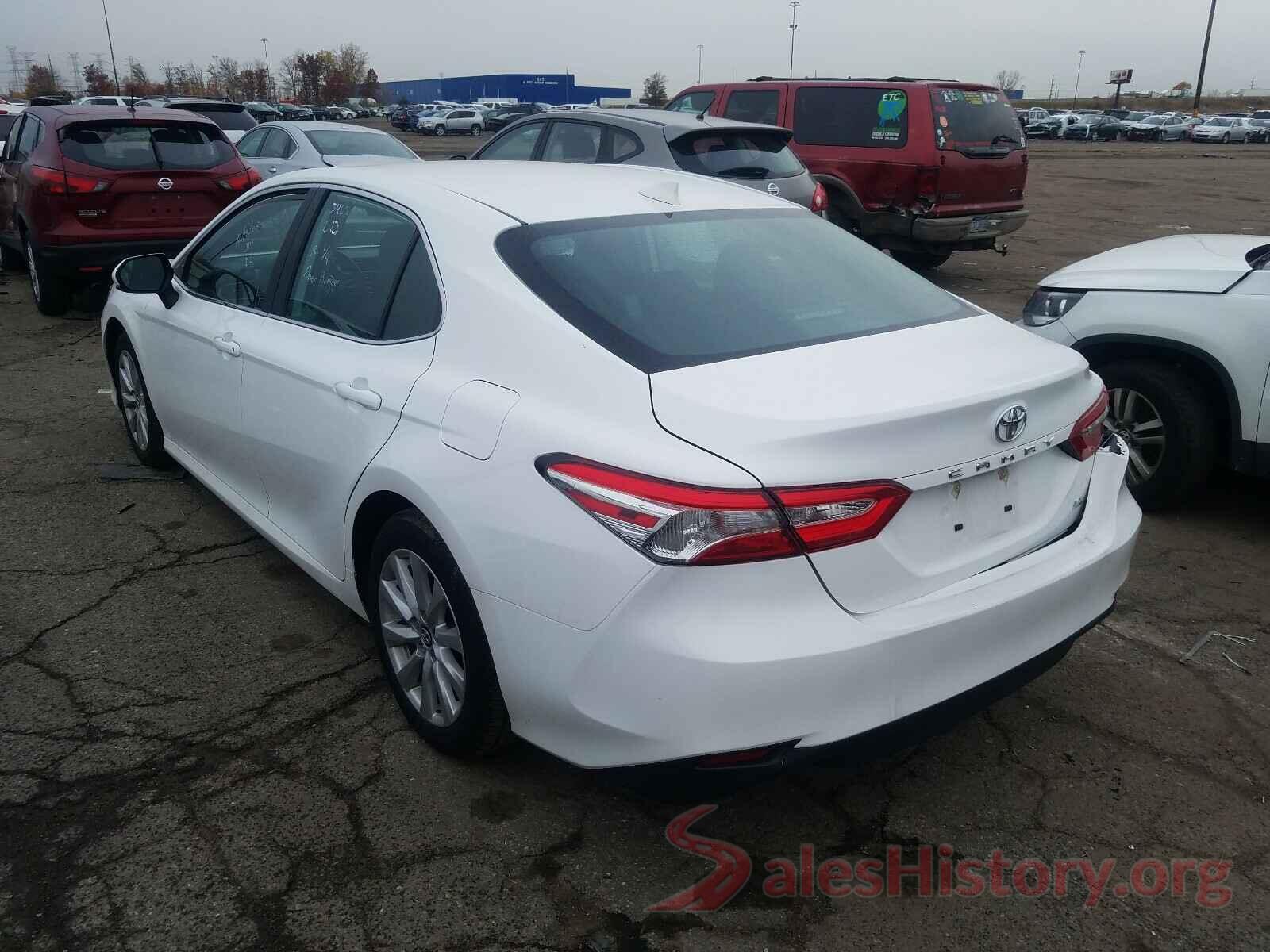 4T1B11HK2KU261767 2019 TOYOTA CAMRY