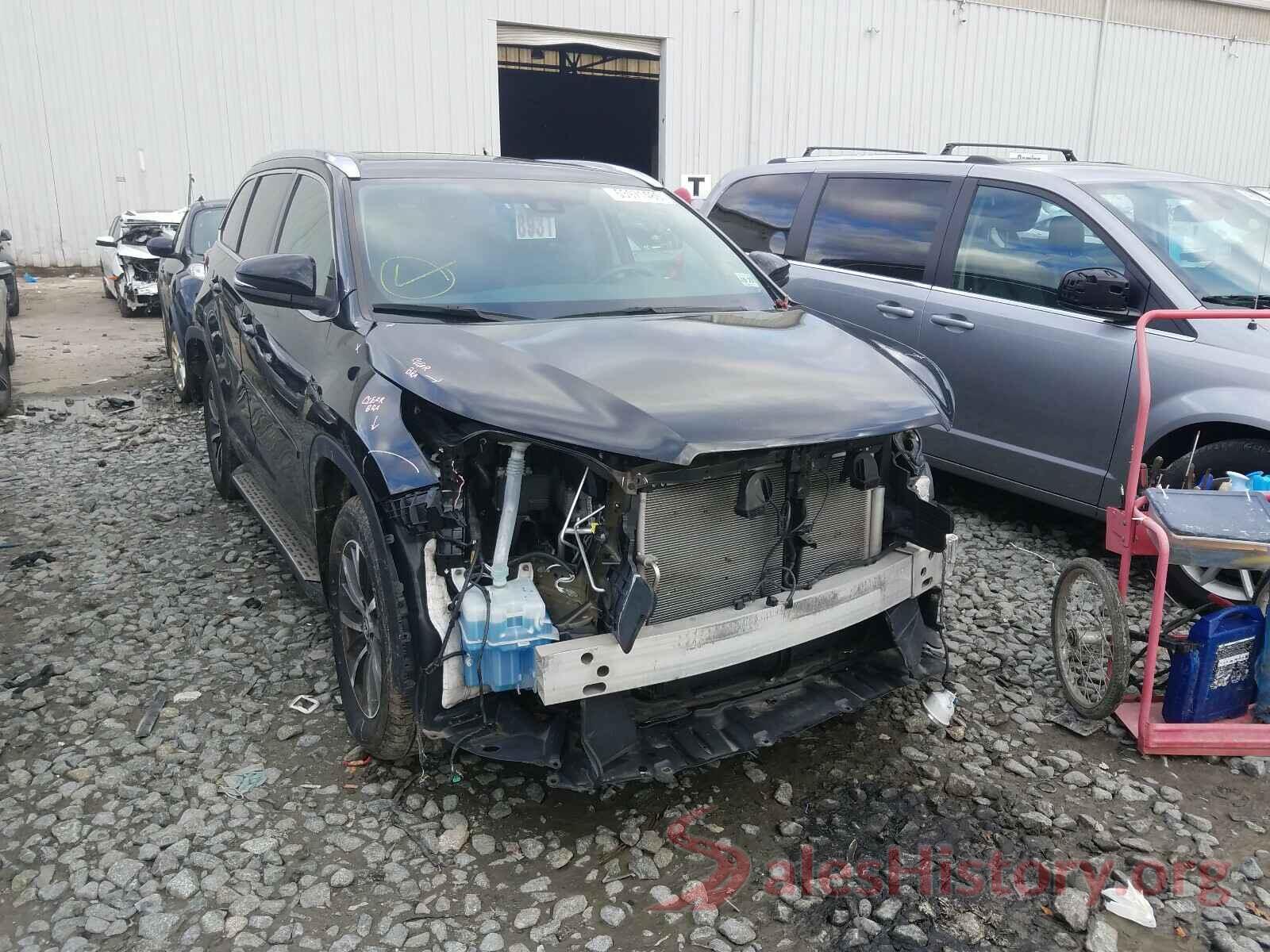 5TDJZRFH9JS557905 2018 TOYOTA HIGHLANDER