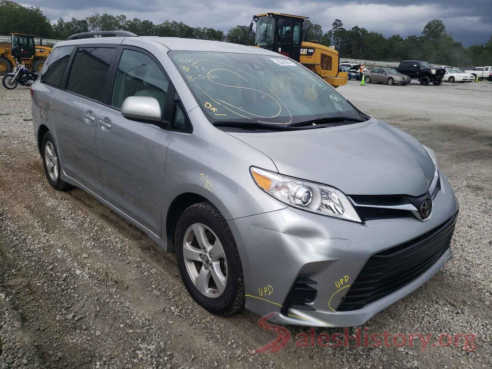 5TDKZ3DC6KS966745 2019 TOYOTA SIENNA