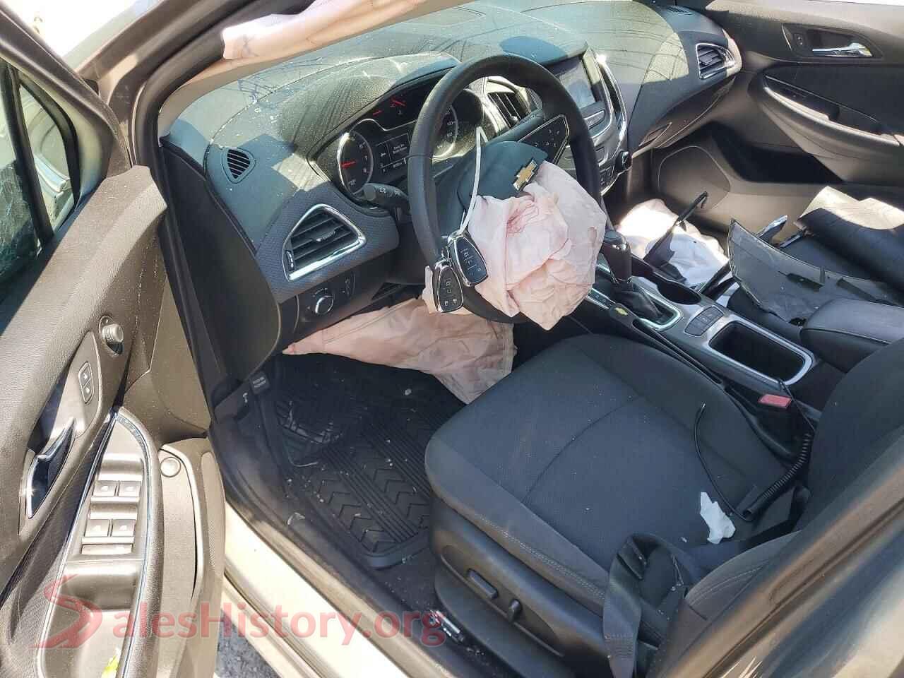 2019 CHEVROLET CRUZE VIN 1G1BE5SM1K7112428, interior dashboard