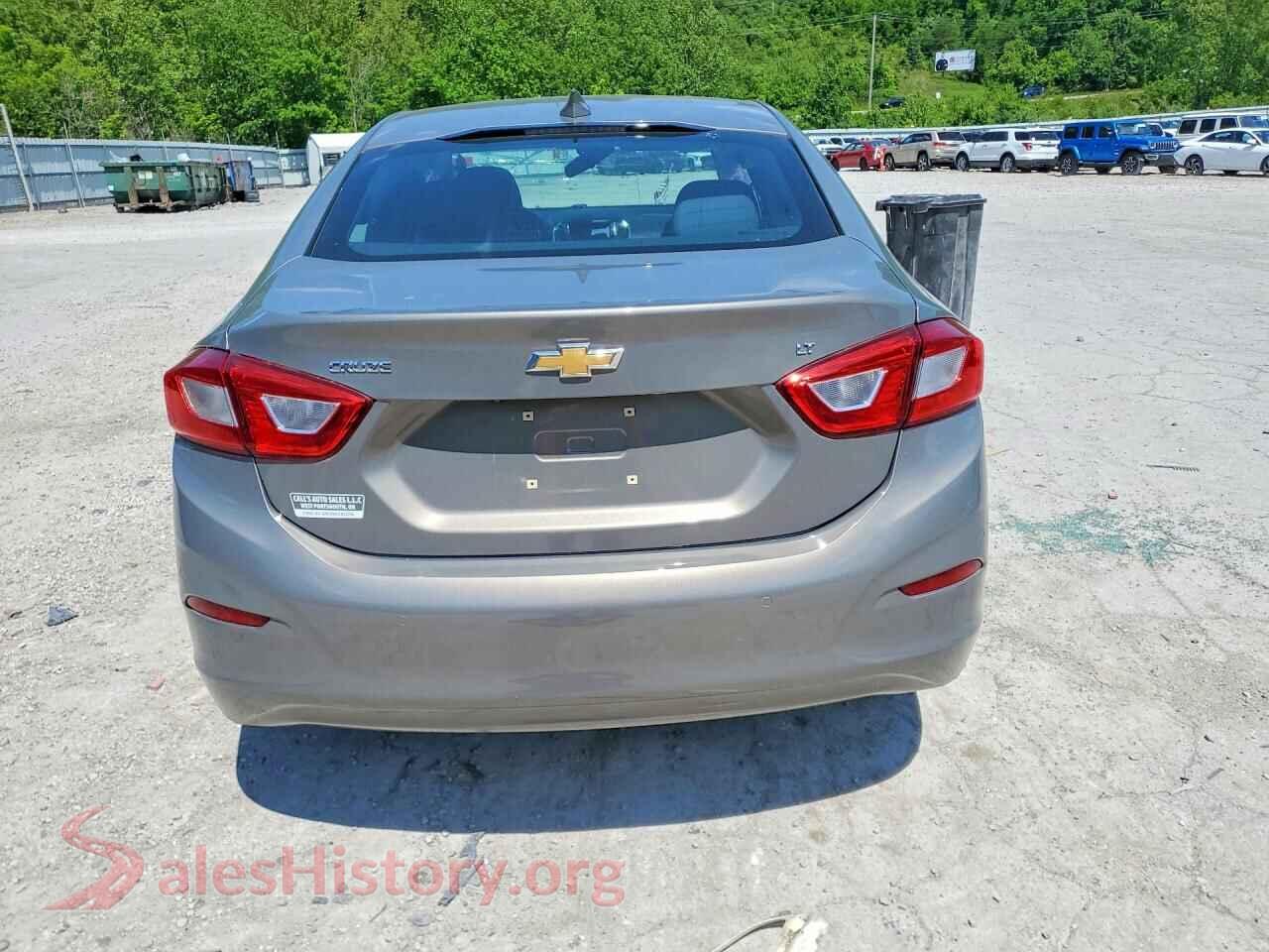 2019 CHEVROLET CRUZE VIN 1G1BE5SM1K7112428, left side view