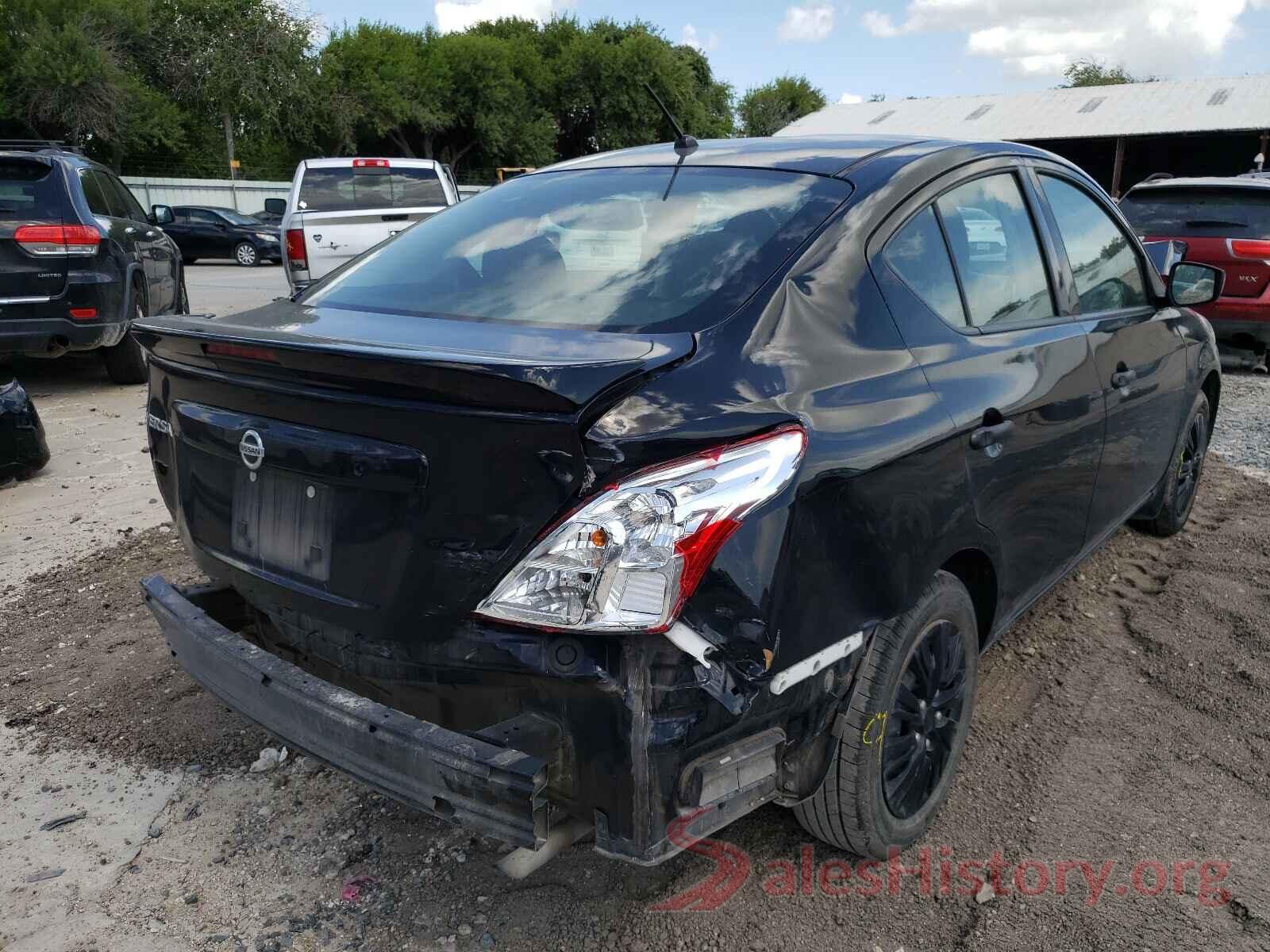 3N1CN7AP4JL829289 2018 NISSAN VERSA