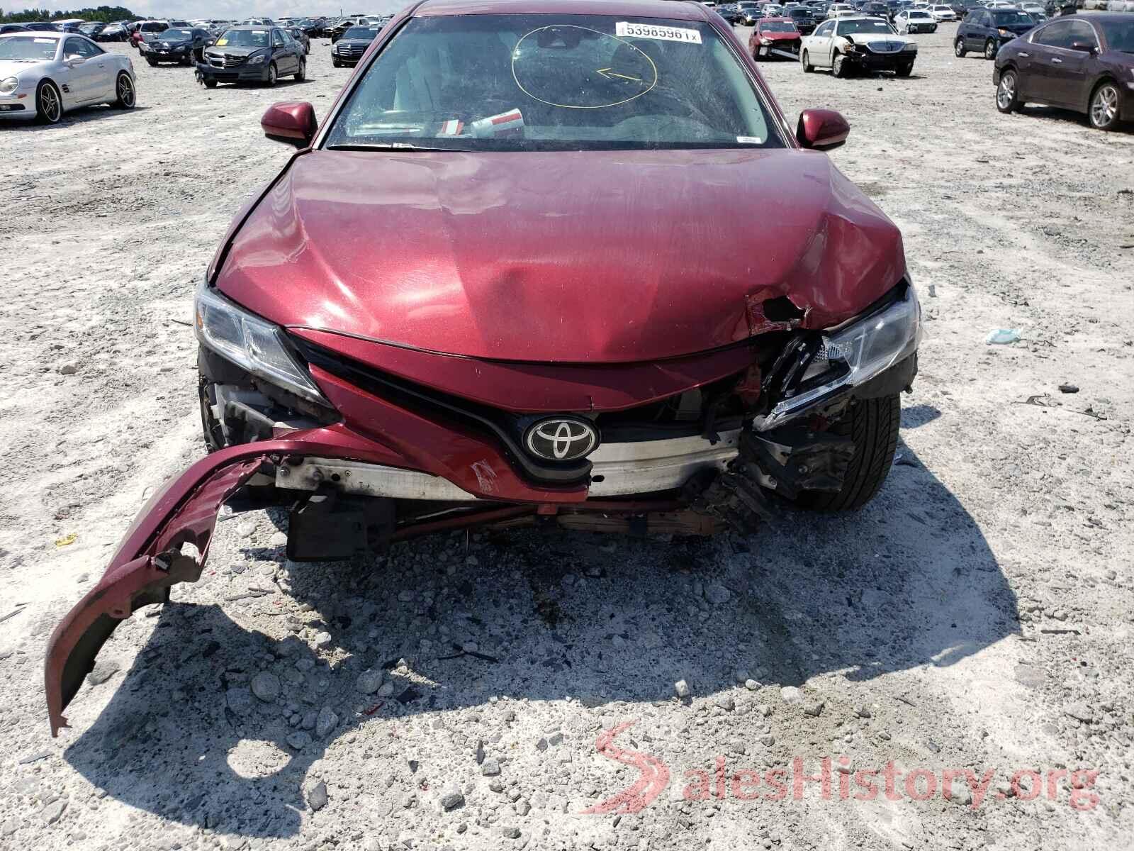 4T1B11HK1JU667165 2018 TOYOTA CAMRY