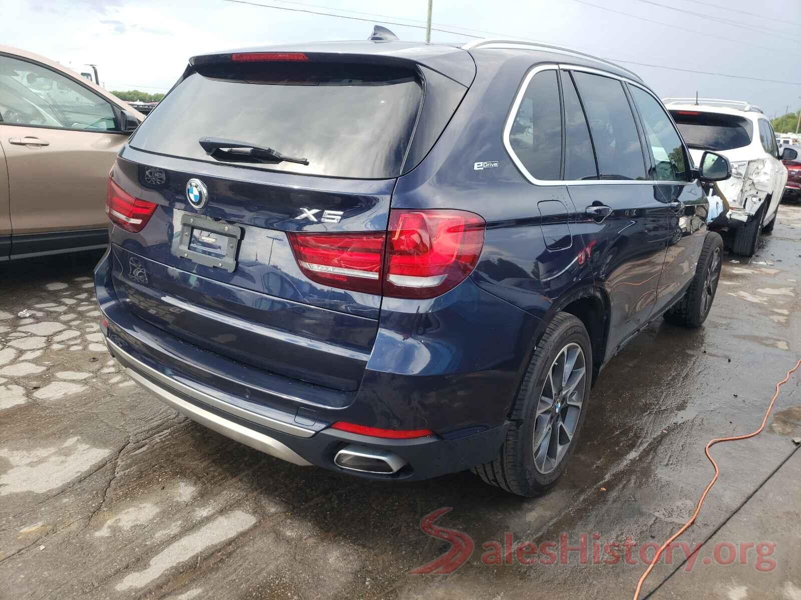 5UXKT0C5XJ0V99786 2018 BMW X5