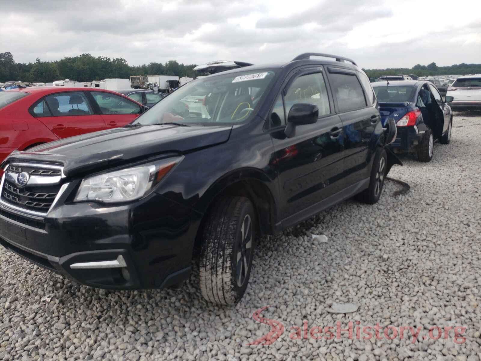 JF2SJAGC5JH552948 2018 SUBARU FORESTER