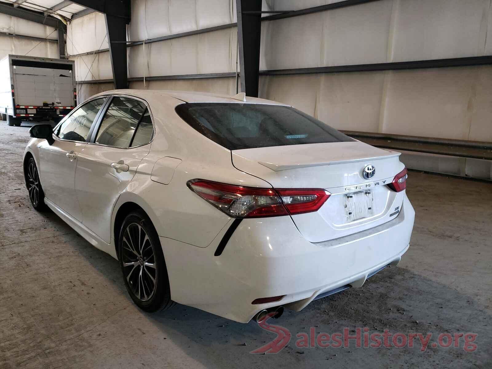 4T1B21HK8JU007413 2018 TOYOTA CAMRY