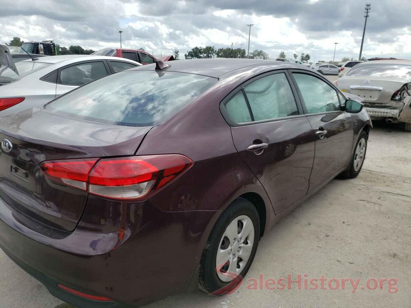 3KPFK4A7XJE176327 2018 KIA FORTE