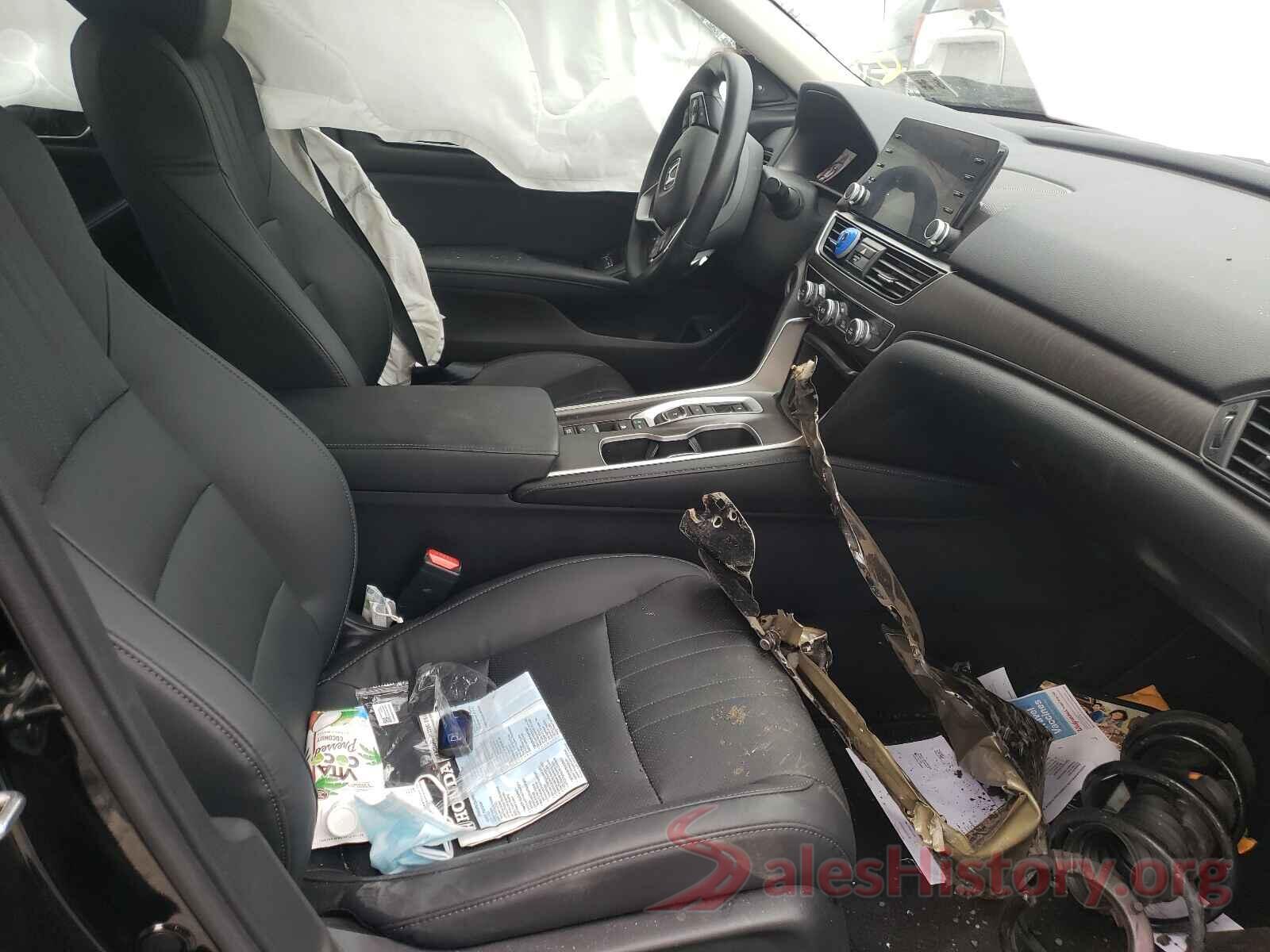 1HGCV3F59JA017167 2018 HONDA ACCORD